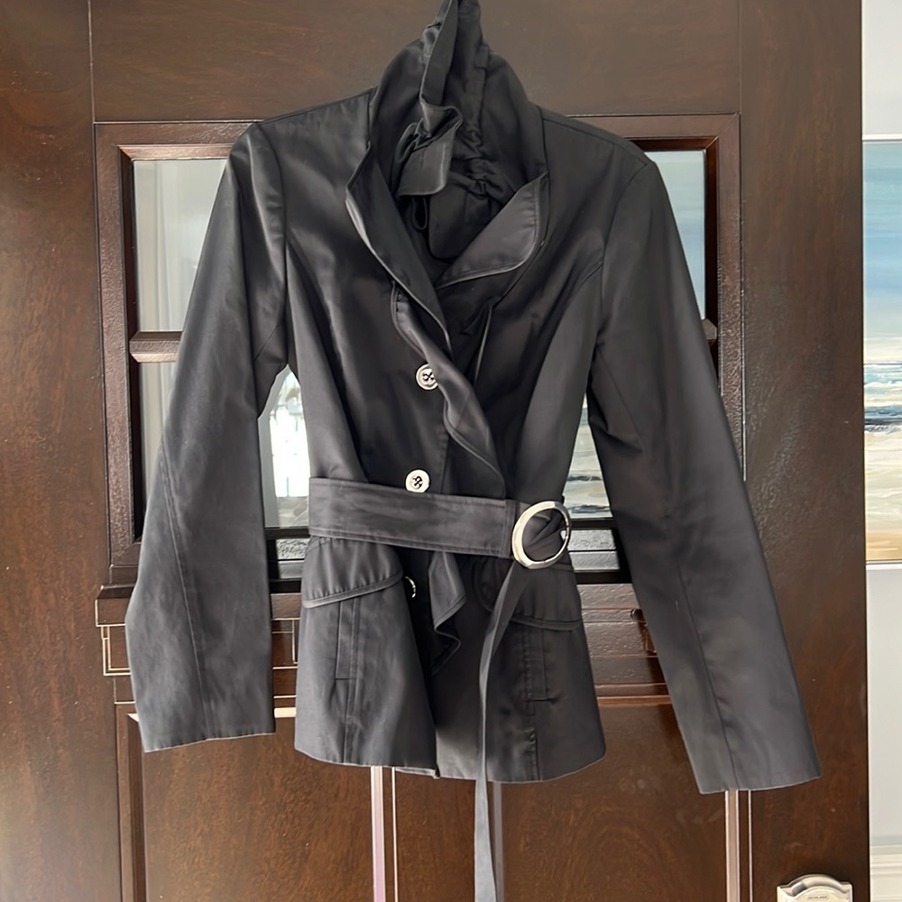 Trench coat with sport collar